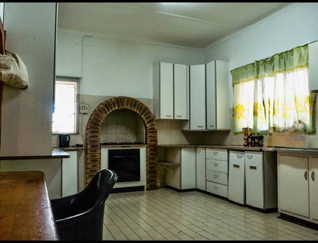 6 BEDROOM HOUSE FOR SALE IN FILLAN PARK